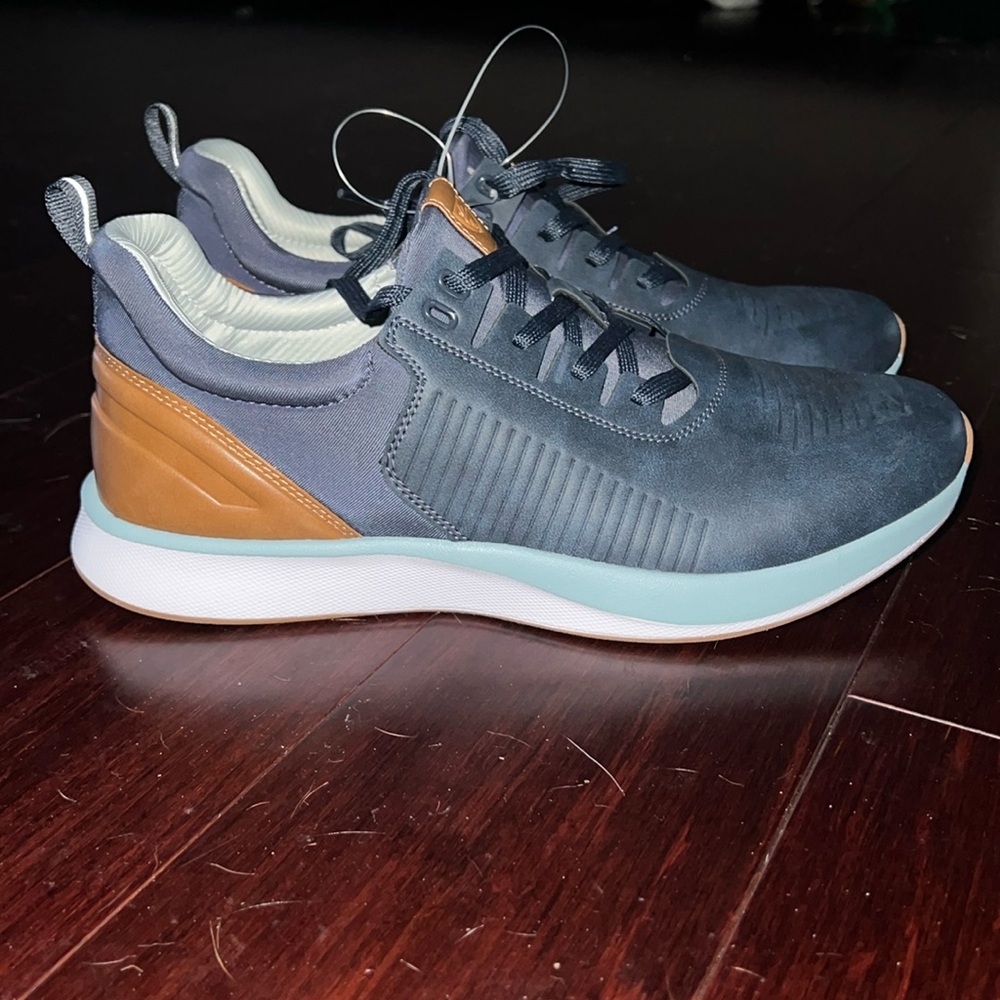 Size 10 Deer Stags Cranston Sneaker